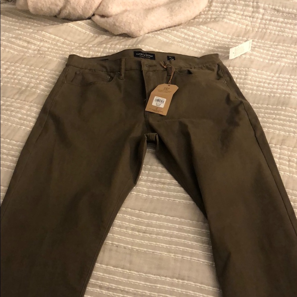 Lucky Brand Slim-Straight